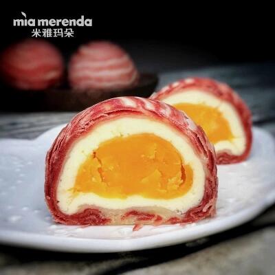 Mia Merenda cheese crisp egg yolk mooncake Mia Merenda cheese crisp egg yolk mooncake
